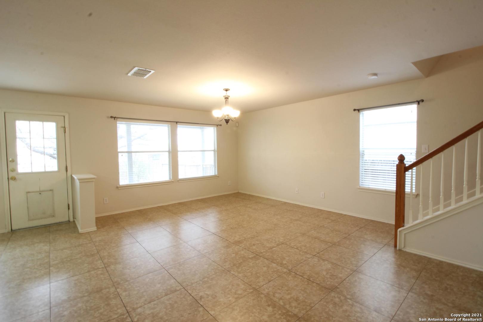 659 Lynx Mountain San Antonio TX 78251
