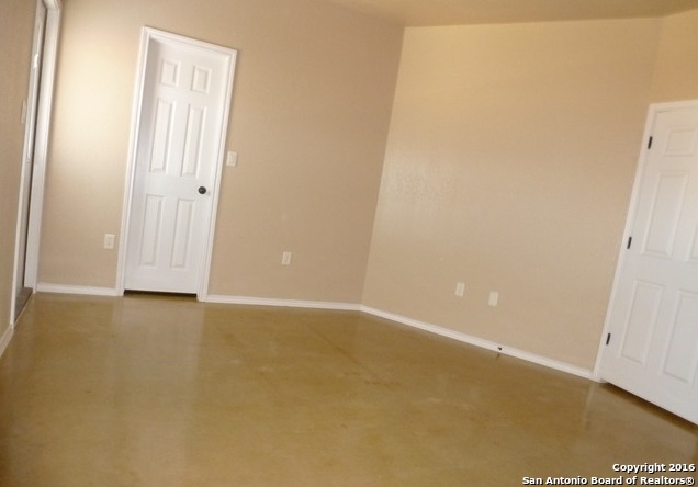 1065 Carolyn Cove New Braunfels TX 78130