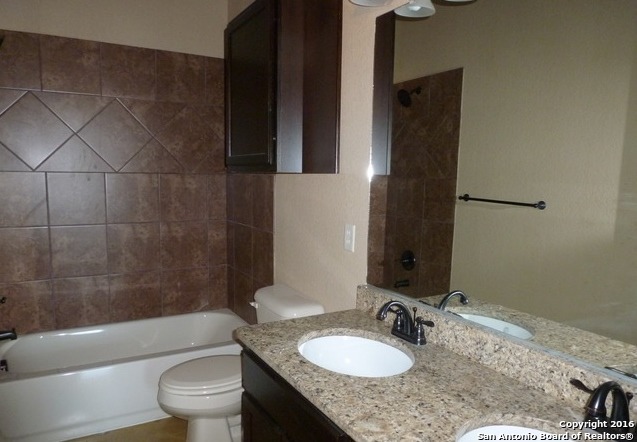 1065 Carolyn Cove New Braunfels TX 78130
