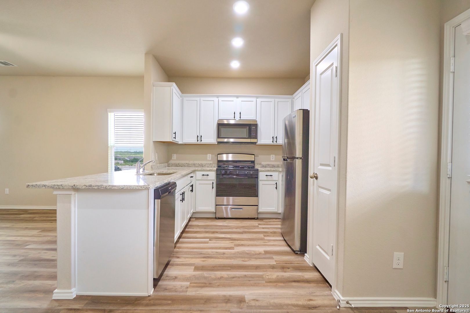 478 Abigail Alley San Antonio TX 78253
