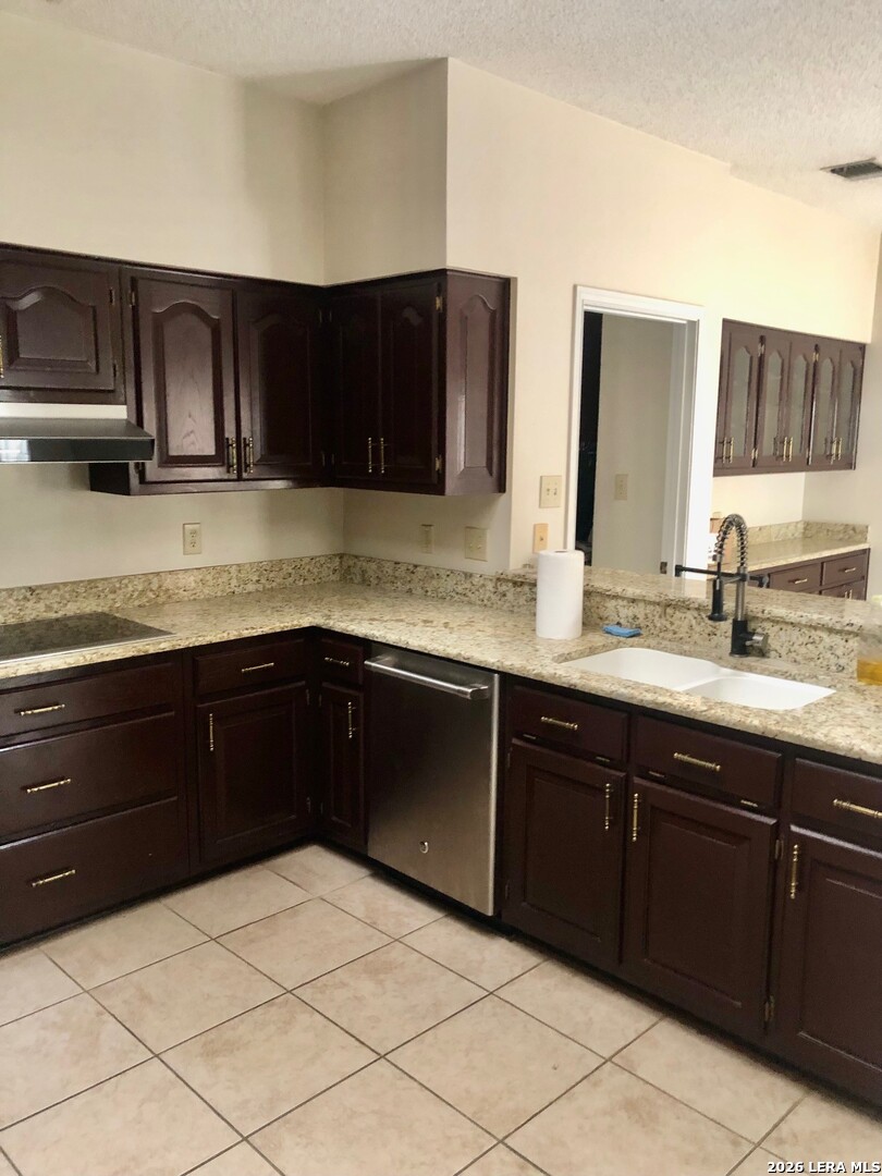 5934 Windy Cove Windcrest TX 78239