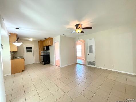6714 Straw Flower Street Leon Valley TX 78238