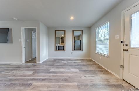 6711 Terra Ark Converse TX 78109