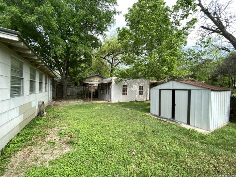 1030 Cole Avenue New Braunfels TX 78130