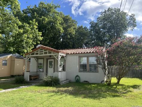 1030 Cole Avenue New Braunfels TX 78130