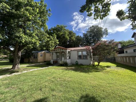 1030 Cole Avenue New Braunfels TX 78130