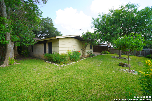 9802 La Rue Street San Antonio TX 78217