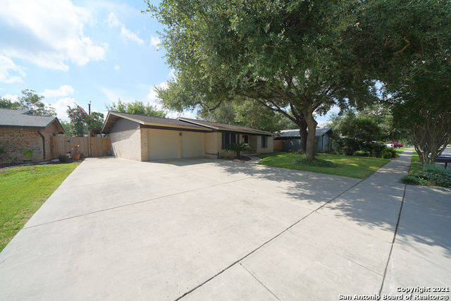 9802 La Rue Street San Antonio TX 78217