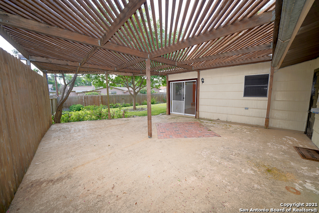 9802 La Rue Street San Antonio TX 78217