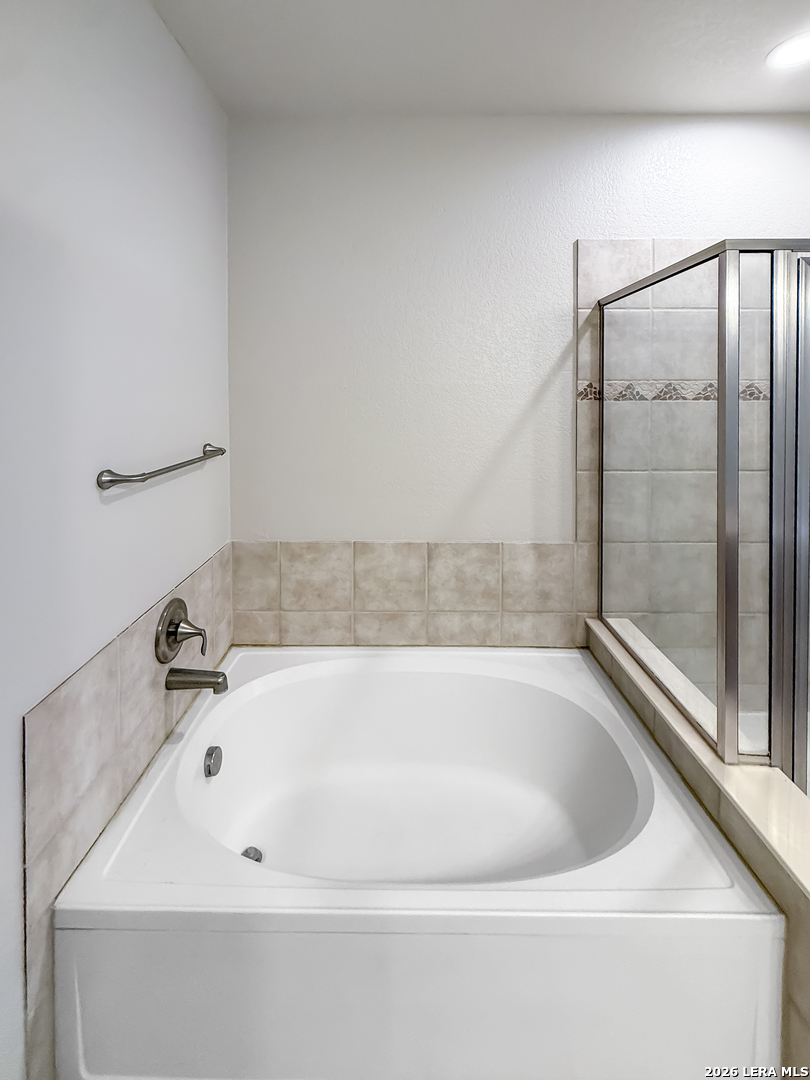 1151 Pinnacle Falls San Antonio TX 78260