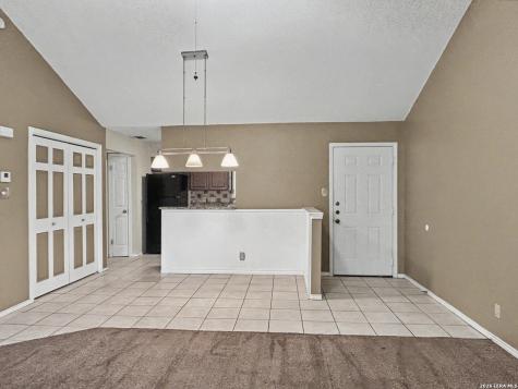 12446 Starcrest Drive San Antonio TX 78216