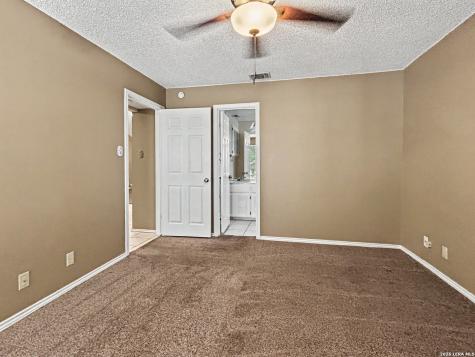 12446 Starcrest Drive San Antonio TX 78216