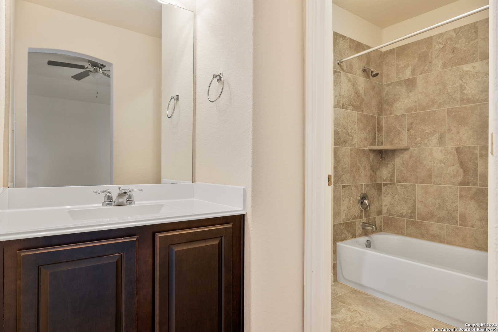 5489 Cypress Point Schertz TX 78108