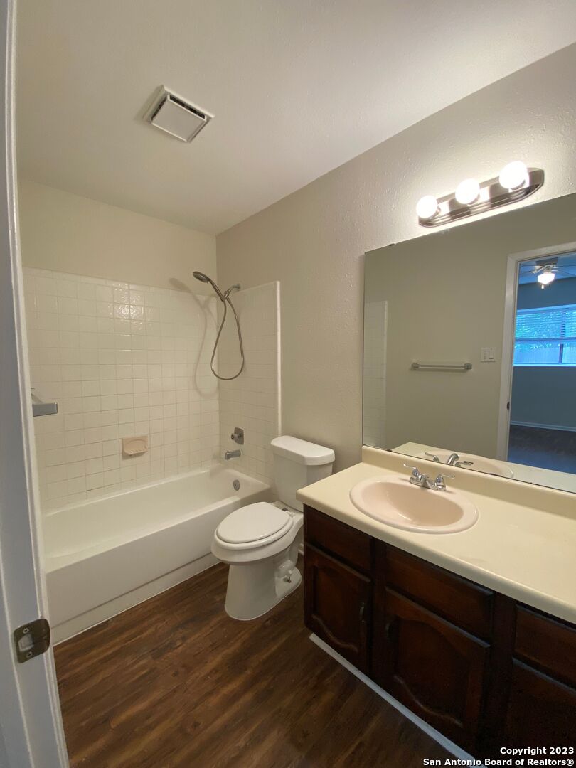 7214 Rimwood Street Live Oak TX 78233