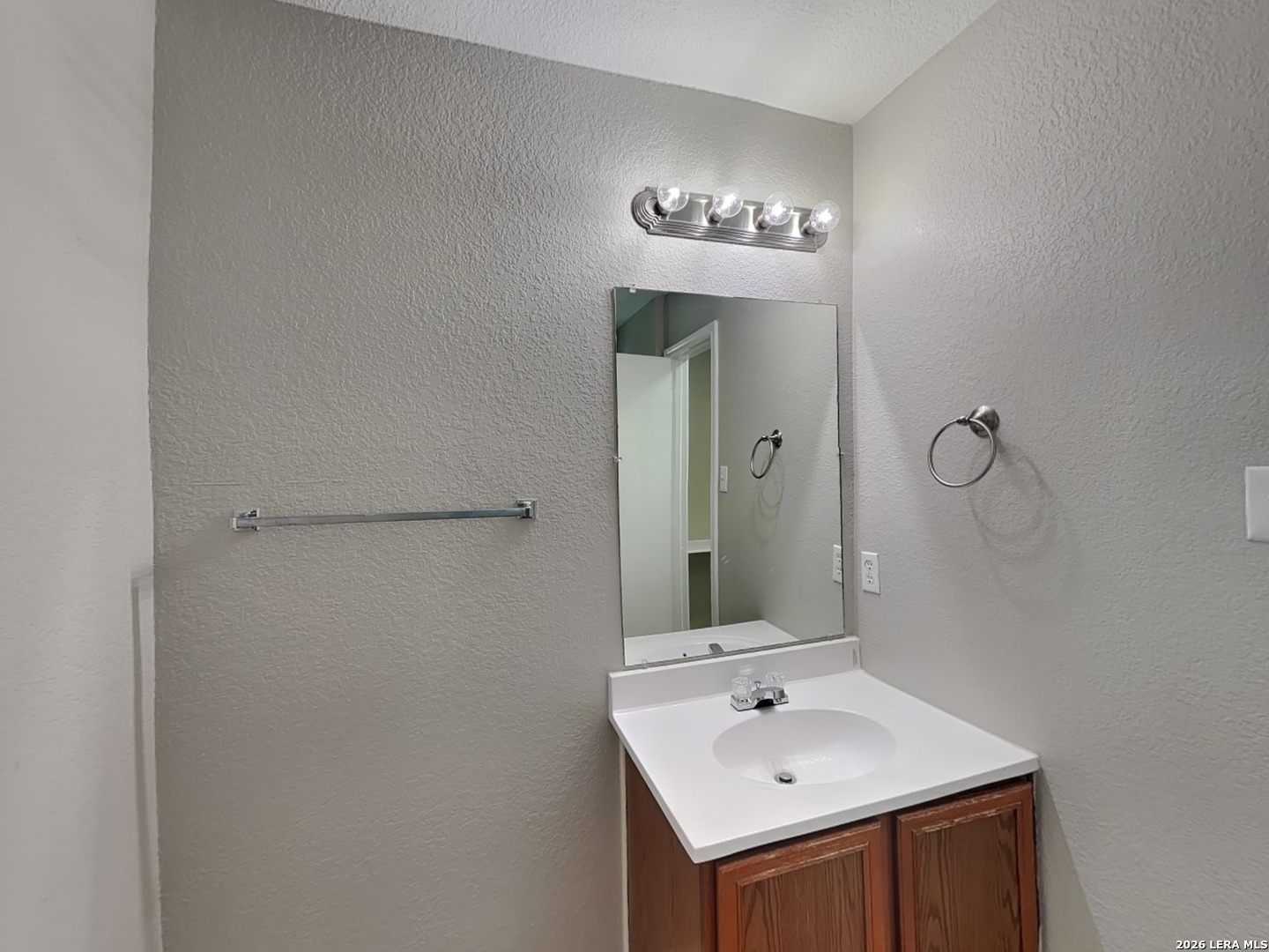 19 Bedford Bay San Antonio TX 78239