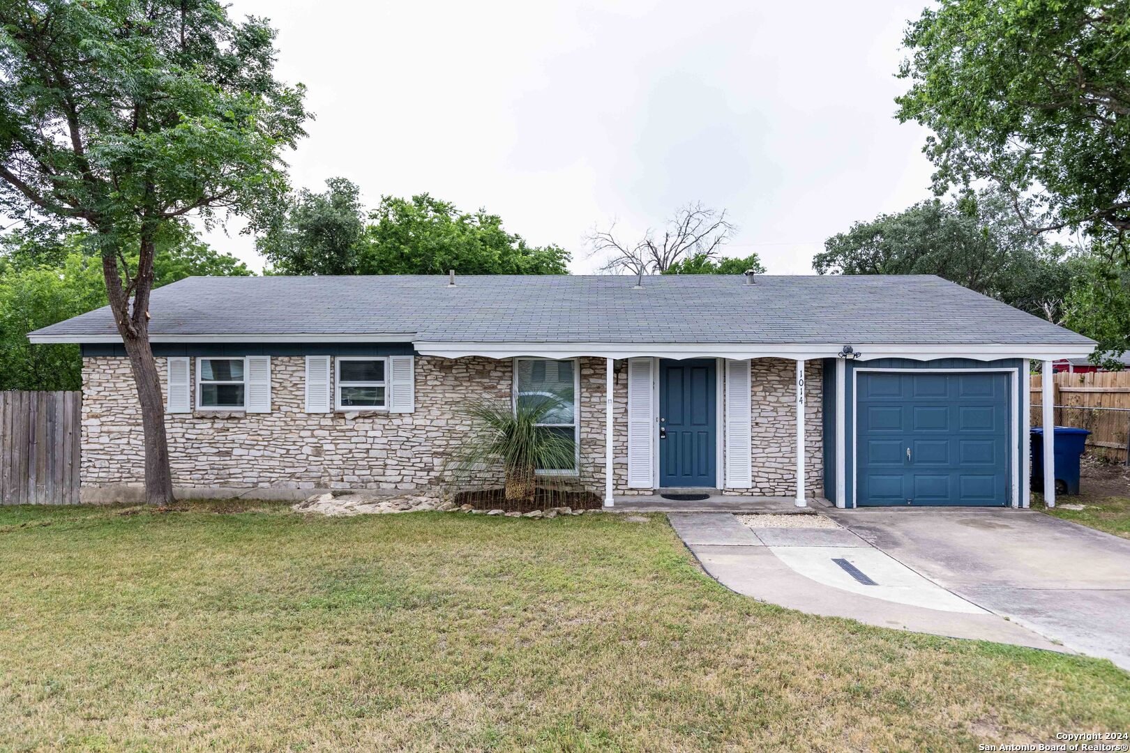 1014 Morey Peak Drive San Antonio TX 78213