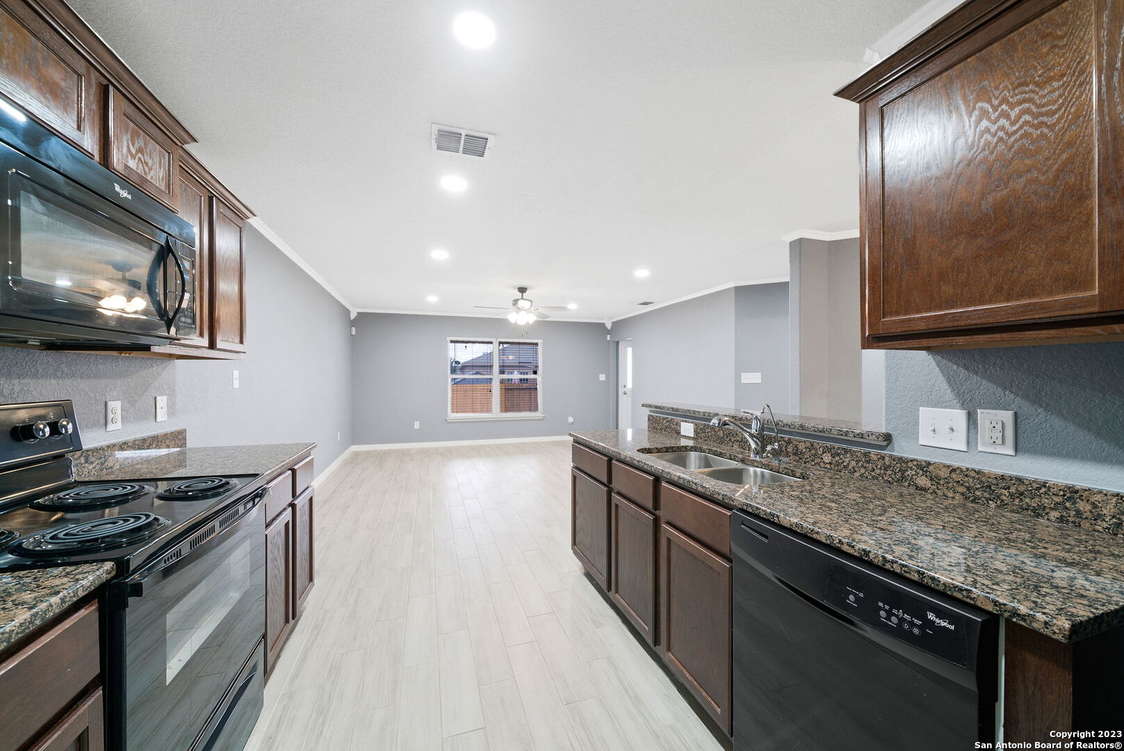 6643 Luckey Tree San Antonio TX 78252