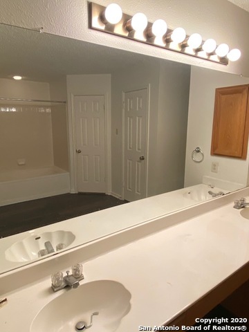 14407 Red Grove San Antonio TX 78230