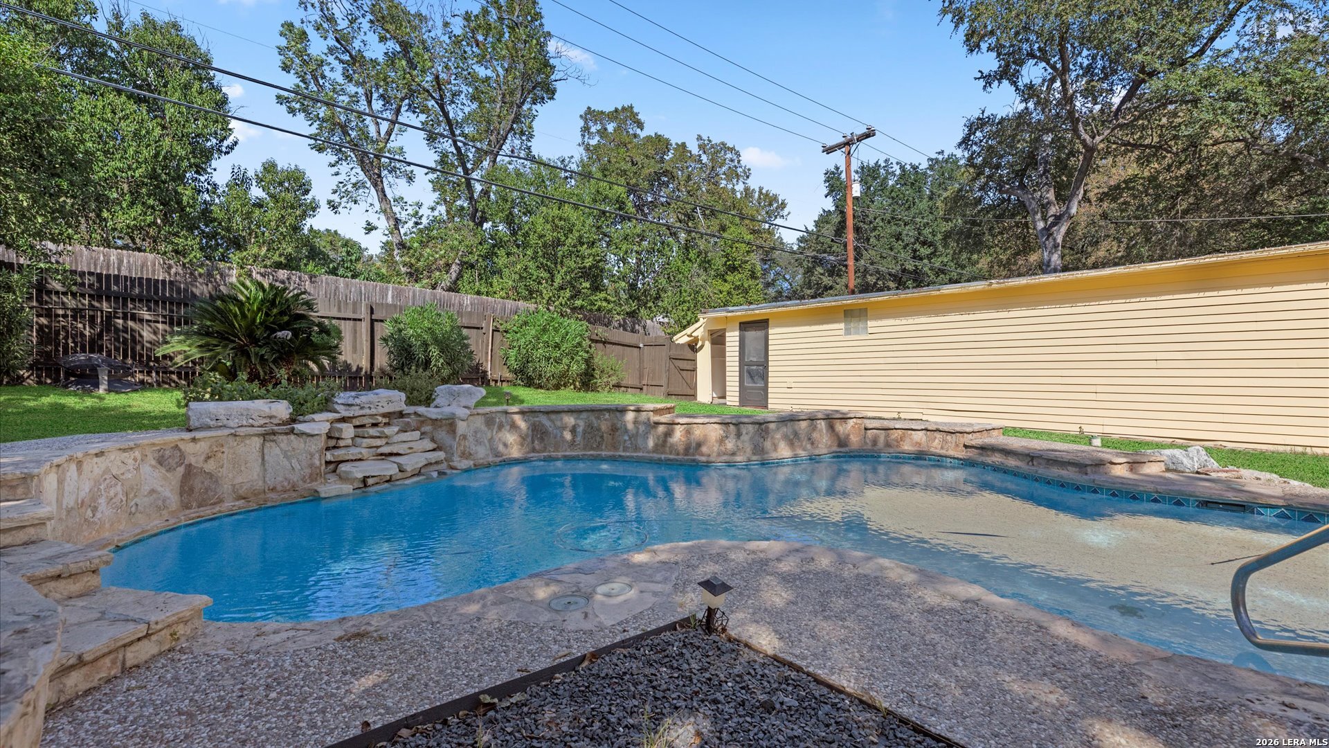 1049 Ivy Lane Terrell Hills TX 78209