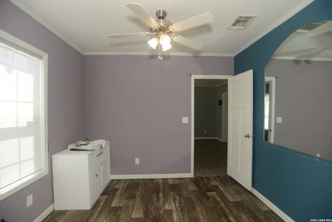 13598 Old Frio City Lytle TX 78052