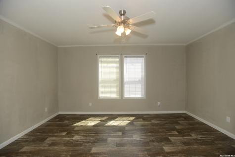 13598 Old Frio City Lytle TX 78052