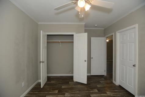 13598 Old Frio City Lytle TX 78052