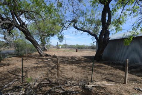 13598 Old Frio City Lytle TX 78052