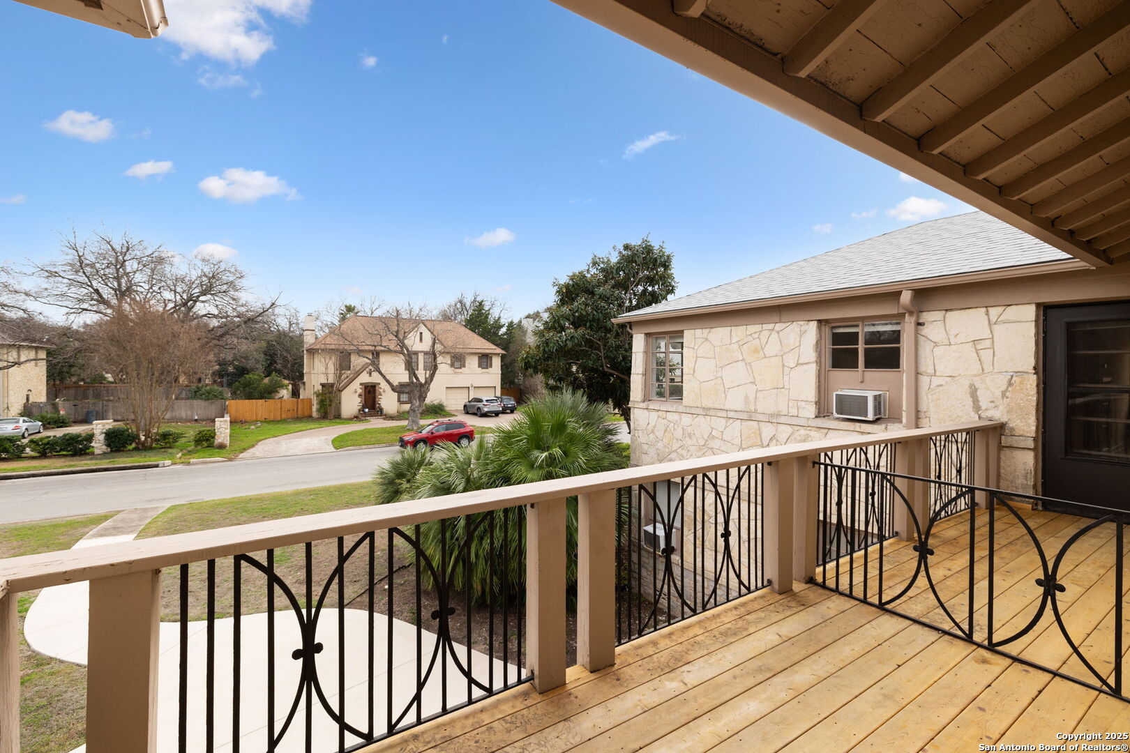 515 E Olmos Drive Olmos Park TX 78212