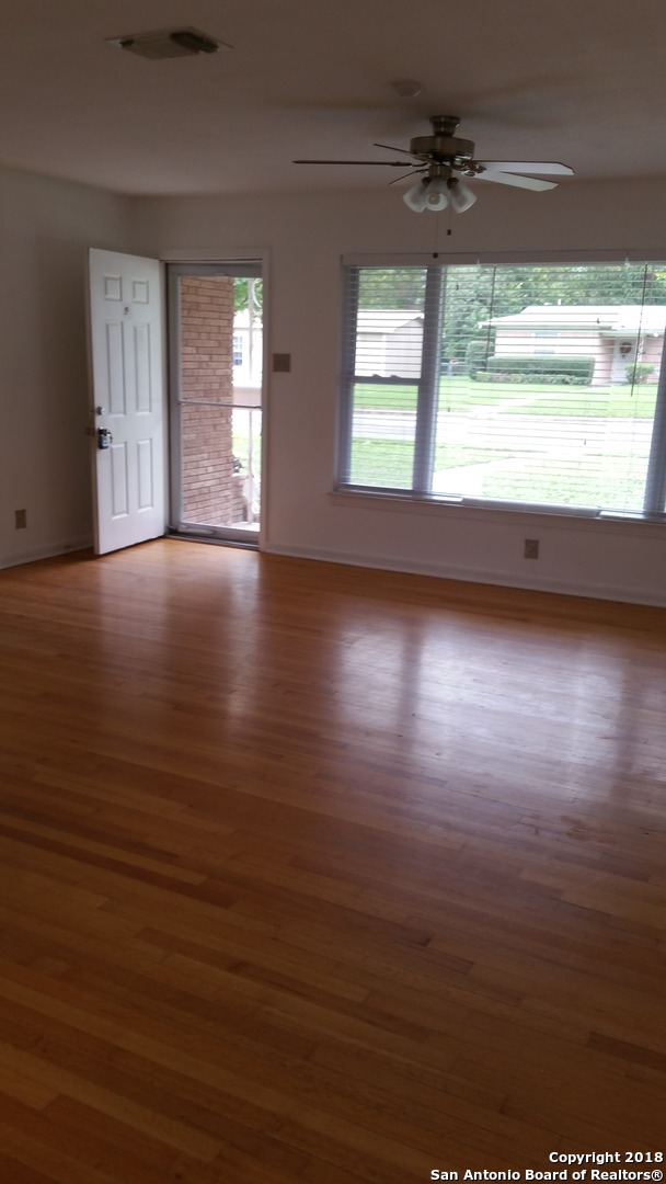 311 Waxwood Lane San Antonio TX 78216