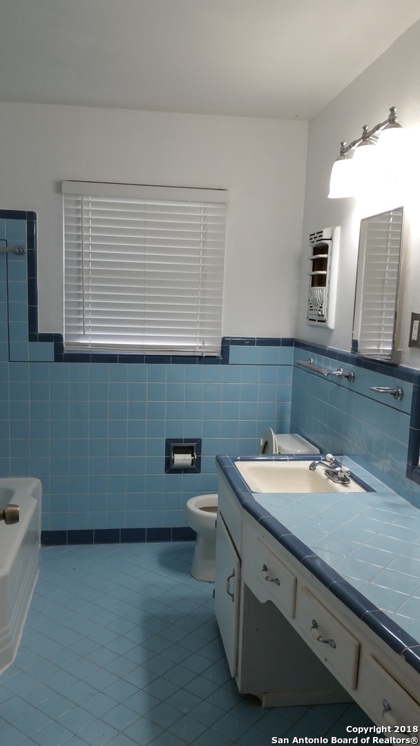 311 Waxwood Lane San Antonio TX 78216