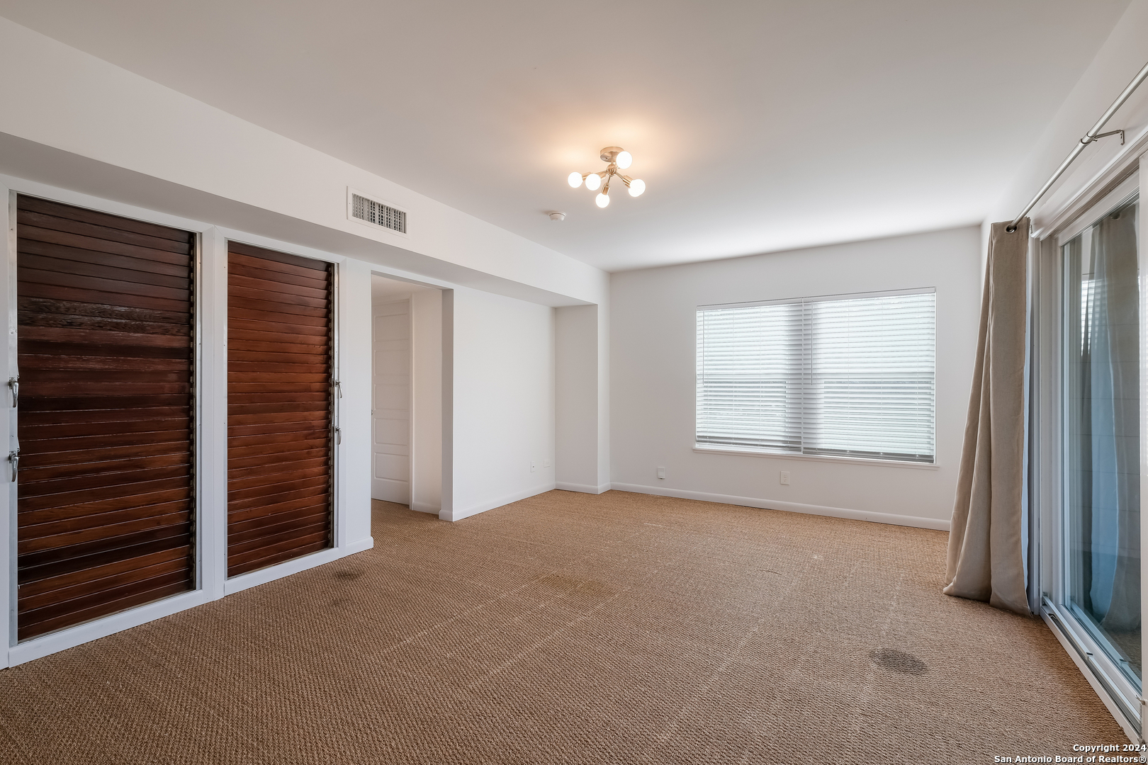 442 E Huisache Avenue San Antonio TX 78212