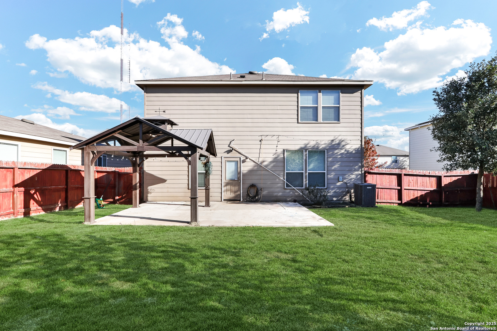 8811 Silver City San Antonio TX 78254