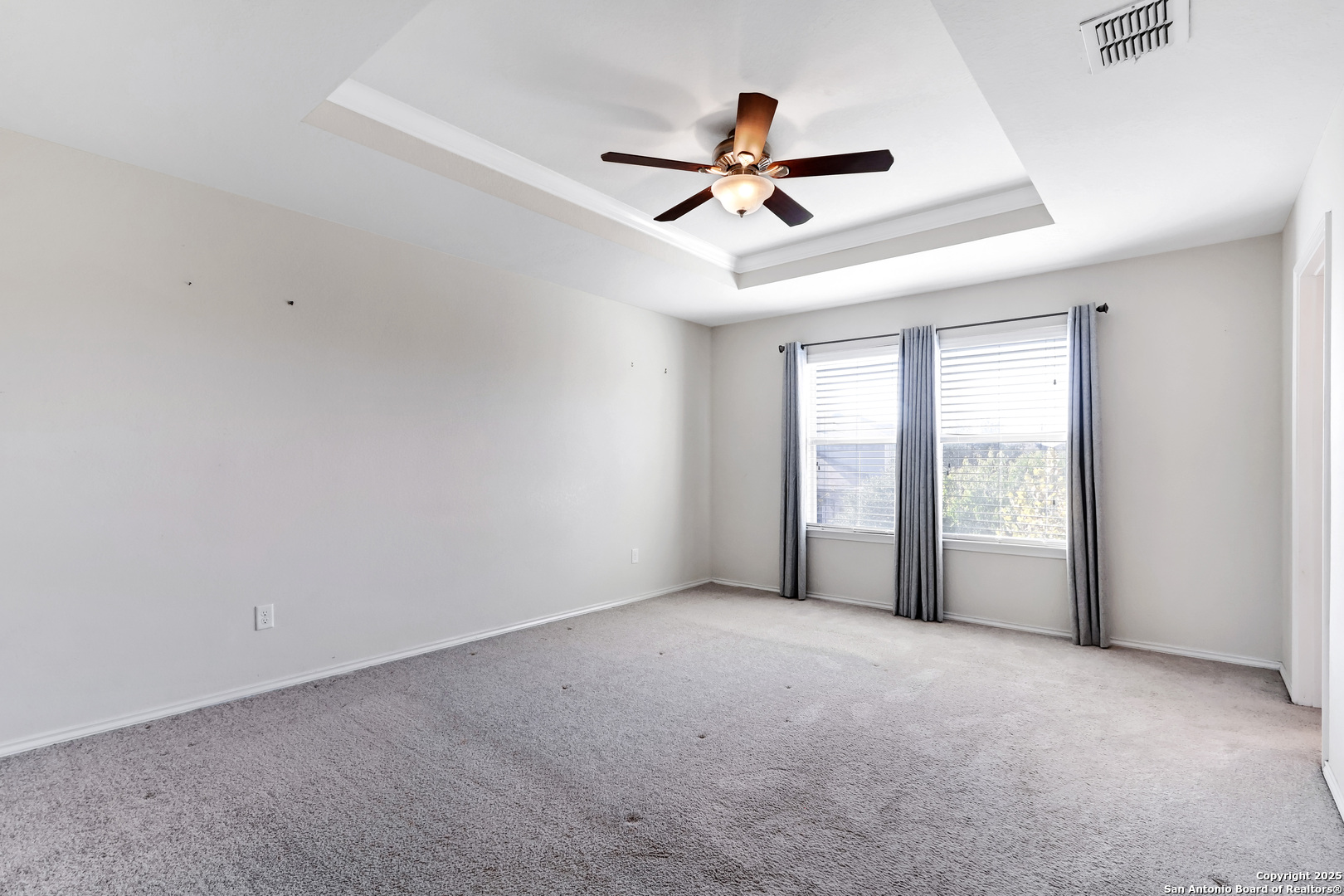 8811 Silver City San Antonio TX 78254