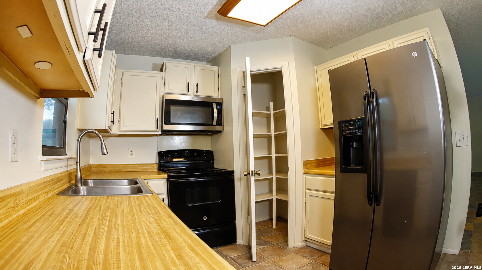 7147 Comanche Ridge Converse TX 78109