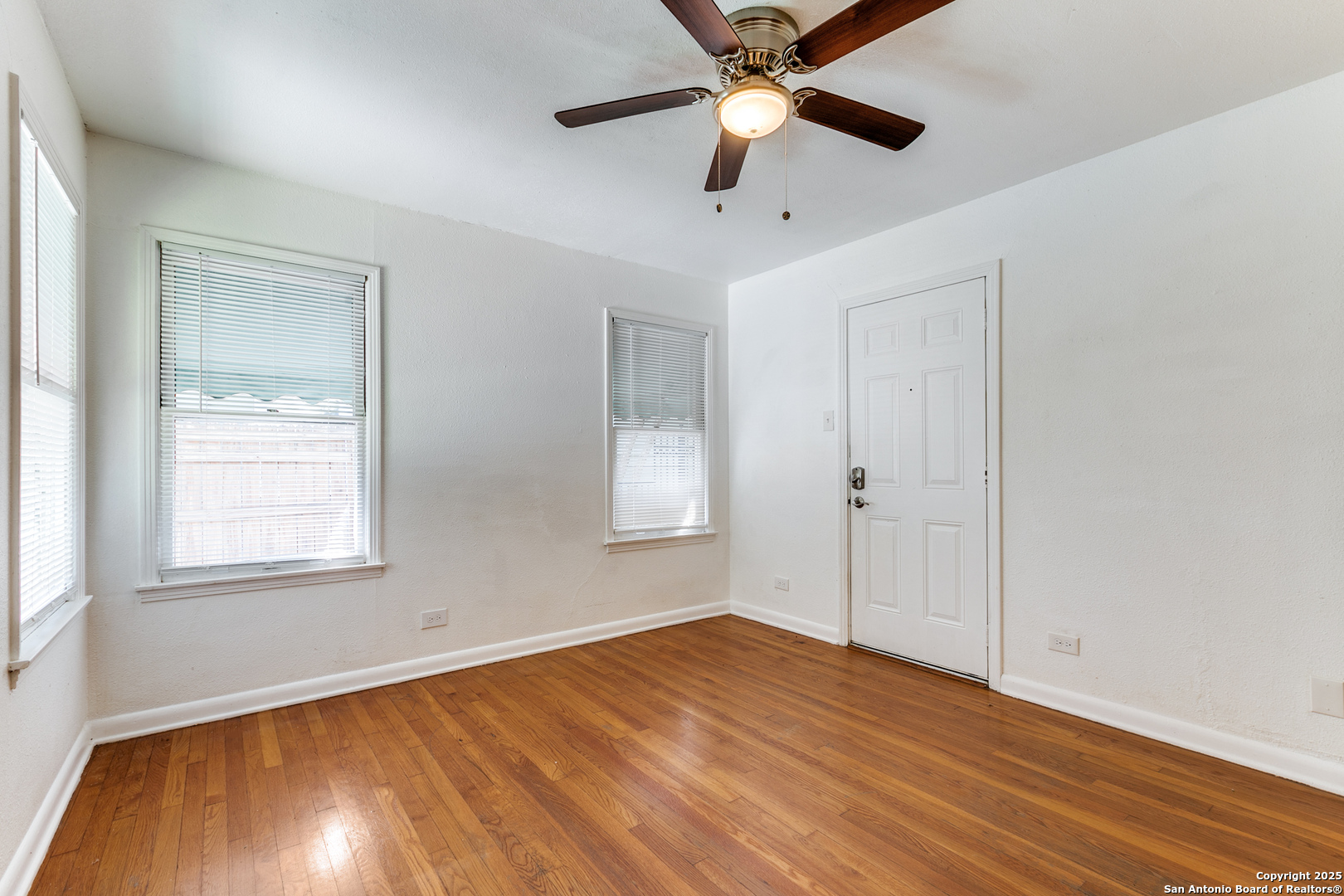 217 Corona Alamo Heights TX 78209