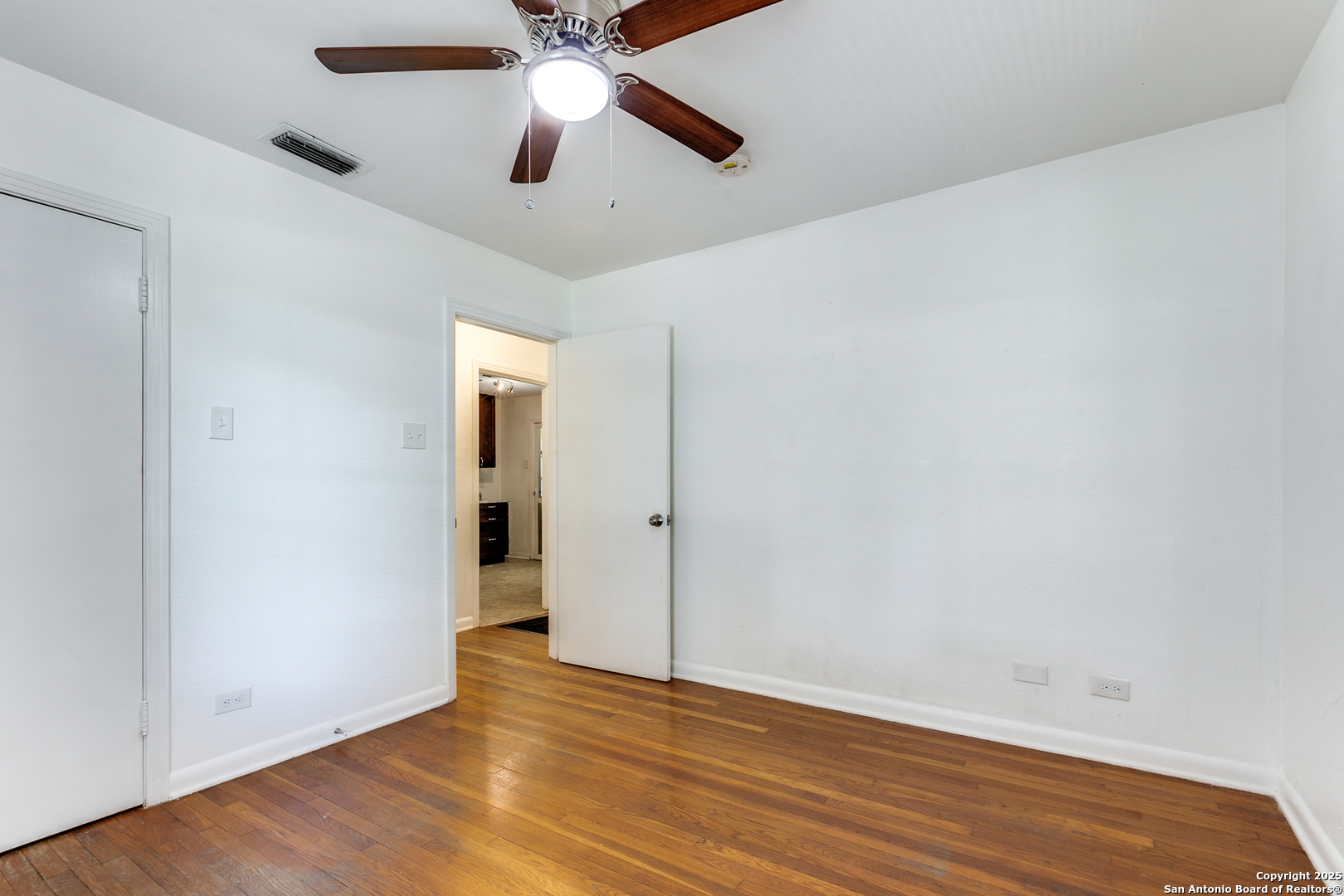 217 Corona Alamo Heights TX 78209