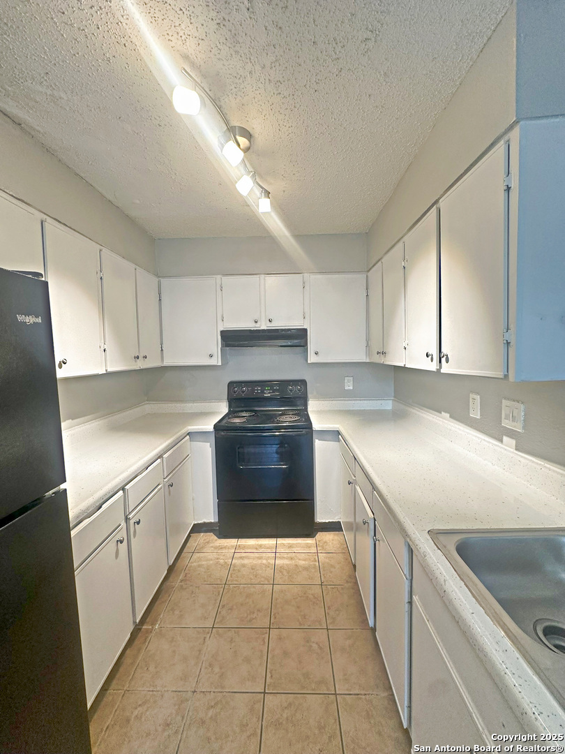 7502 Oak Chase San Antonio TX 78239