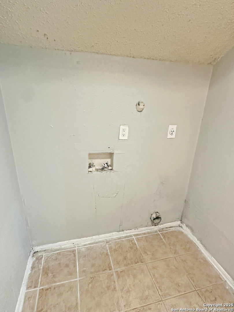 7502 Oak Chase San Antonio TX 78239