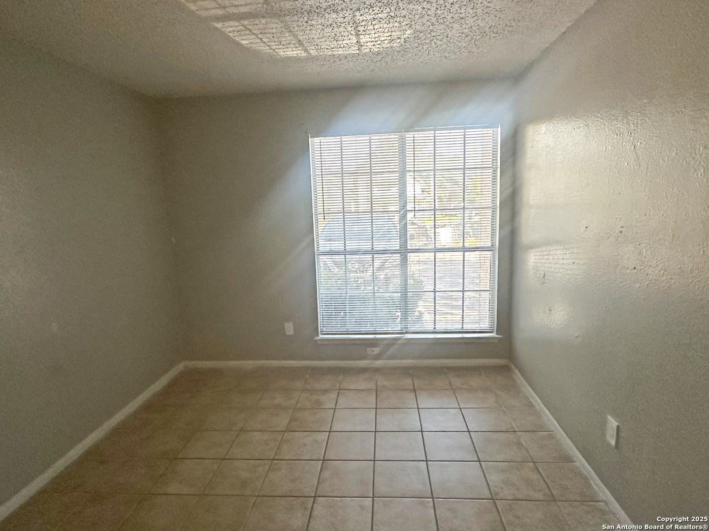 7502 Oak Chase San Antonio TX 78239