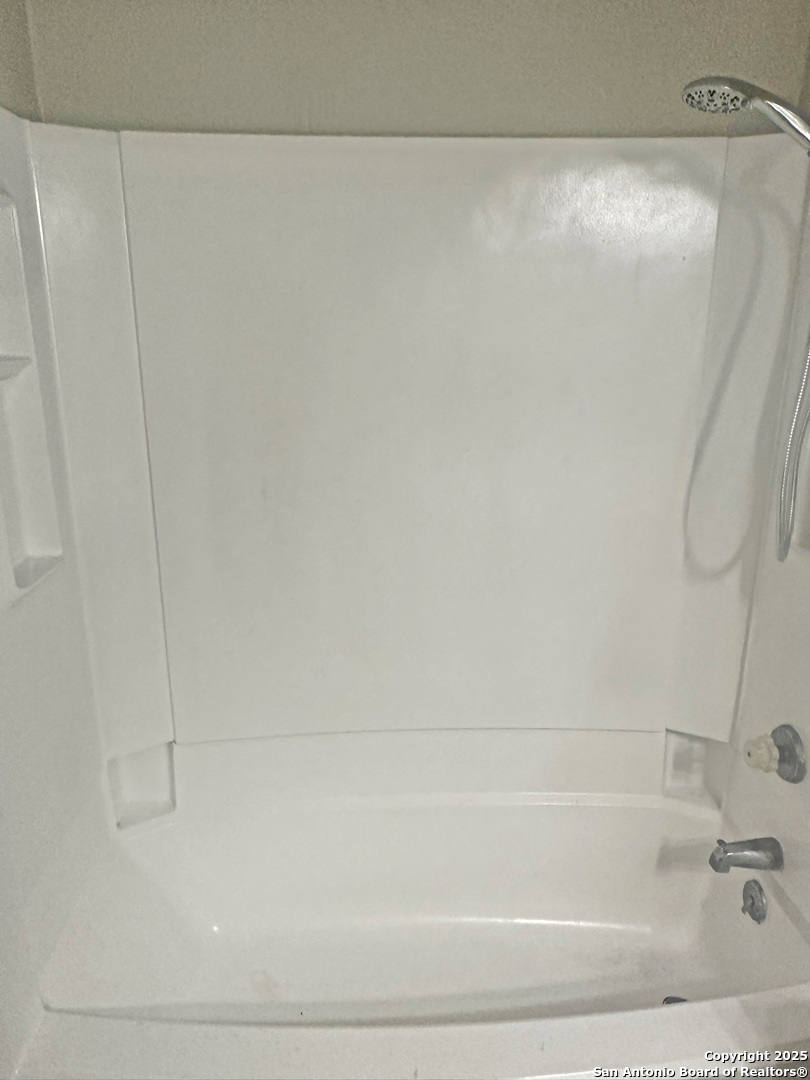 7502 Oak Chase San Antonio TX 78239