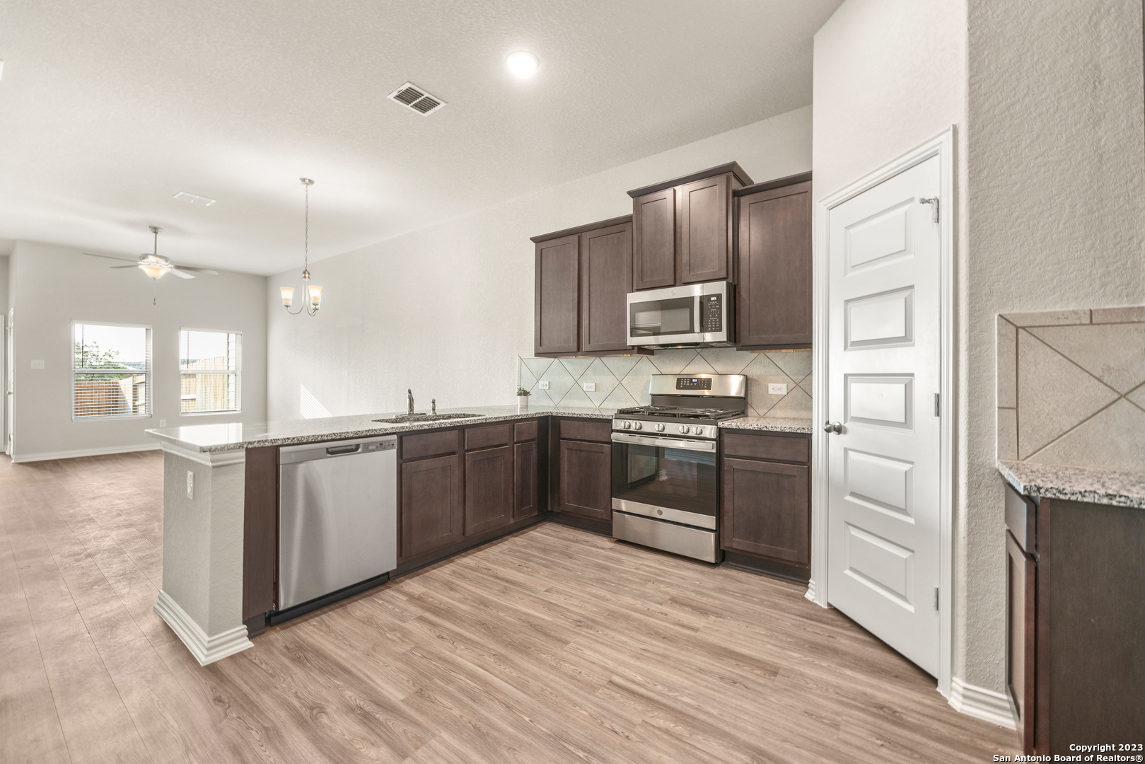 5502 Cibolo Pass Converse TX 78109