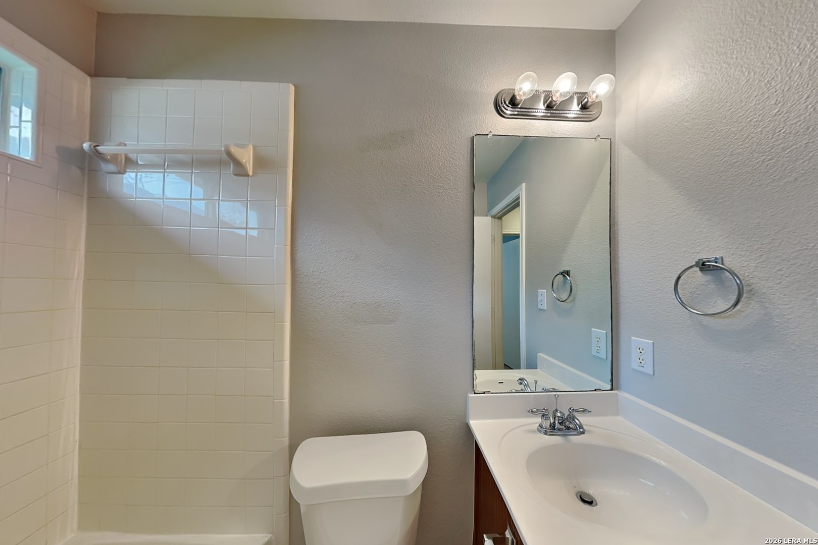 3931 Mistflower Drive Converse TX 78109