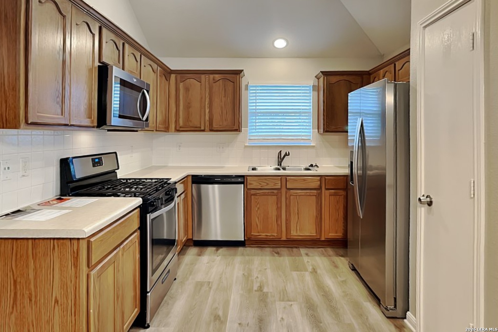 3931 Mistflower Drive Converse TX 78109