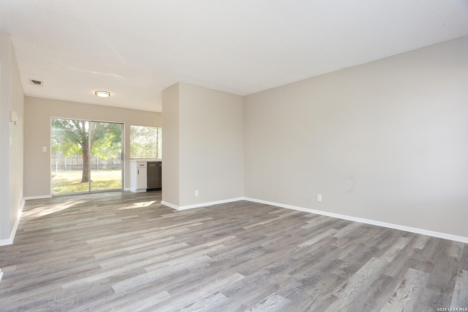7306 Glen Hart San Antonio TX 78239