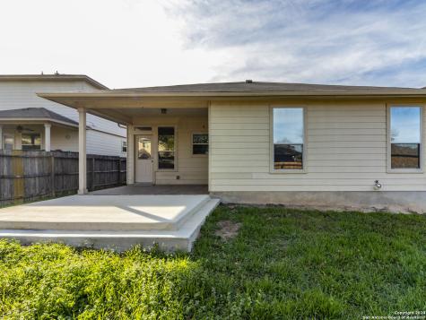 810 Campion Red San Antonio TX 78245