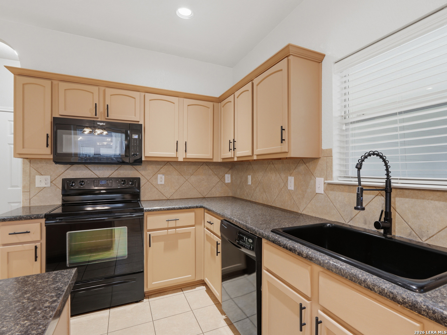 810 Campion Red San Antonio TX 78245