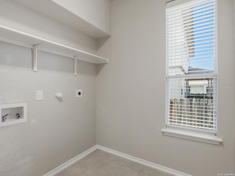 810 Campion Red San Antonio TX 78245