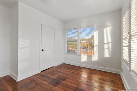 1630 W Rosewood San Antonio TX 78201