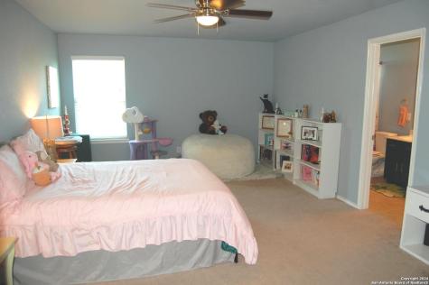 509 Whittmen Schertz TX 78108