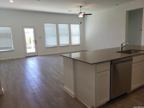 1233 Fox Wing Way New Braunfels TX 78132